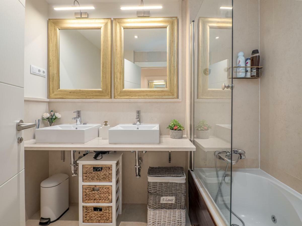 Amazing Two Bedroom Apartment In Los Flamingos, Marbella Estepona Eksteriør billede
