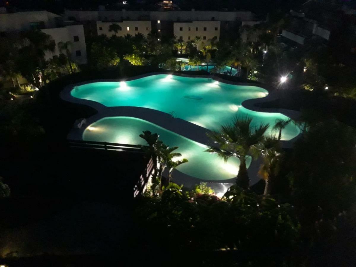 Amazing Two Bedroom Apartment In Los Flamingos, Marbella Estepona Eksteriør billede