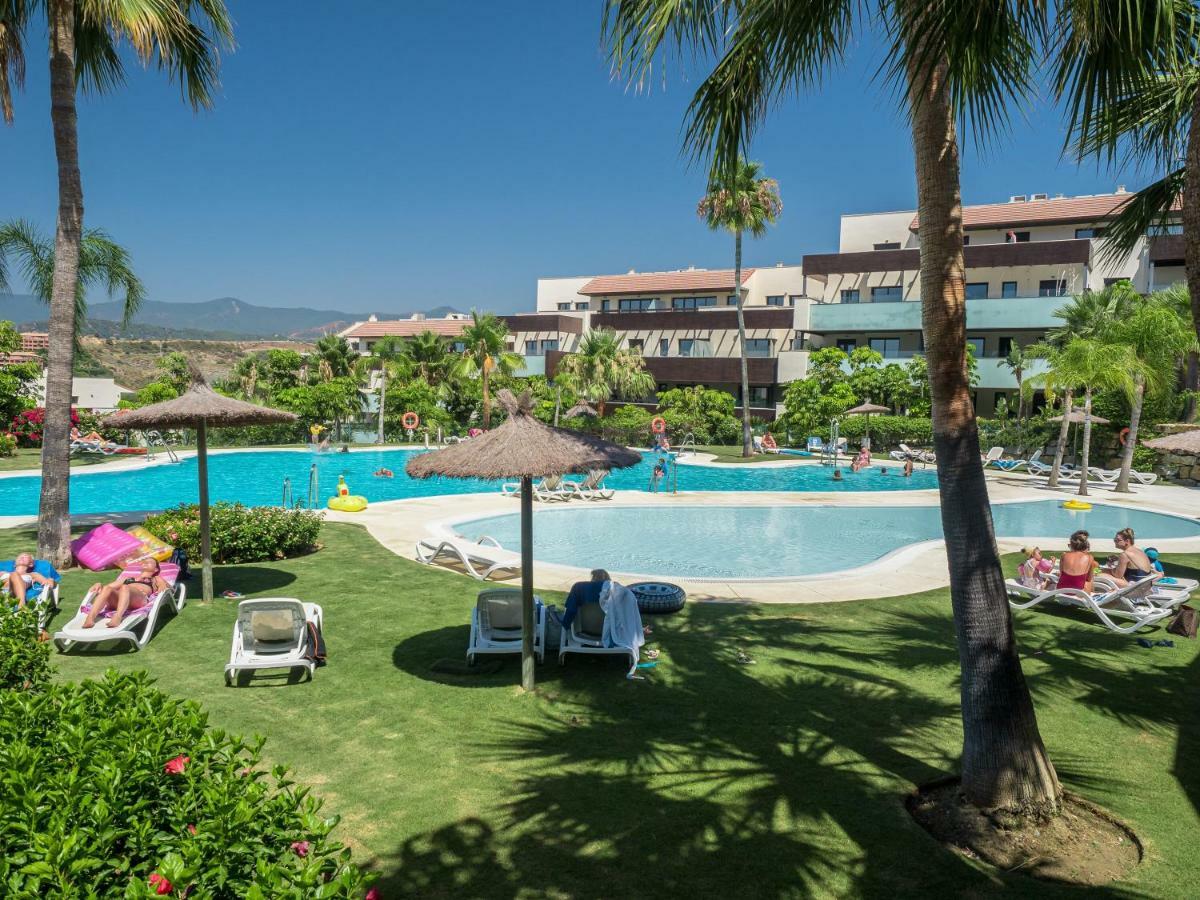 Amazing Two Bedroom Apartment In Los Flamingos, Marbella Estepona Eksteriør billede