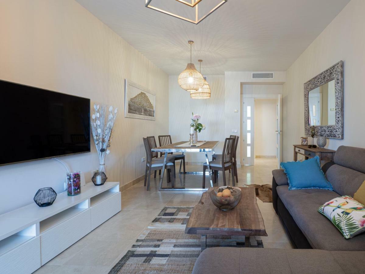 Amazing Two Bedroom Apartment In Los Flamingos, Marbella Estepona Eksteriør billede